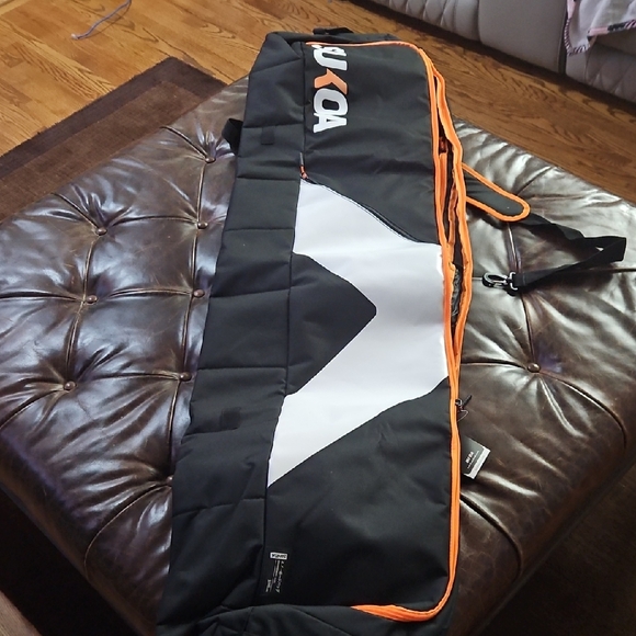 Sukoa Travel Wakeboard Cushioned Bag.